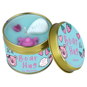 Bomb Cosmetics Illatgyertya fém dobozban - Bear Hug (Candle)