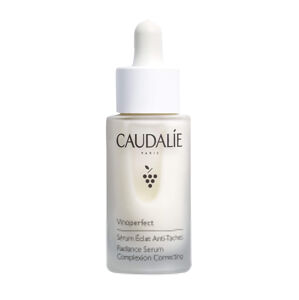 Caudalie Vinoperfect (Radiance Serum Complexion Correcting) 30 ml bőrvilágosító szérum a pigmentfoltok ellen